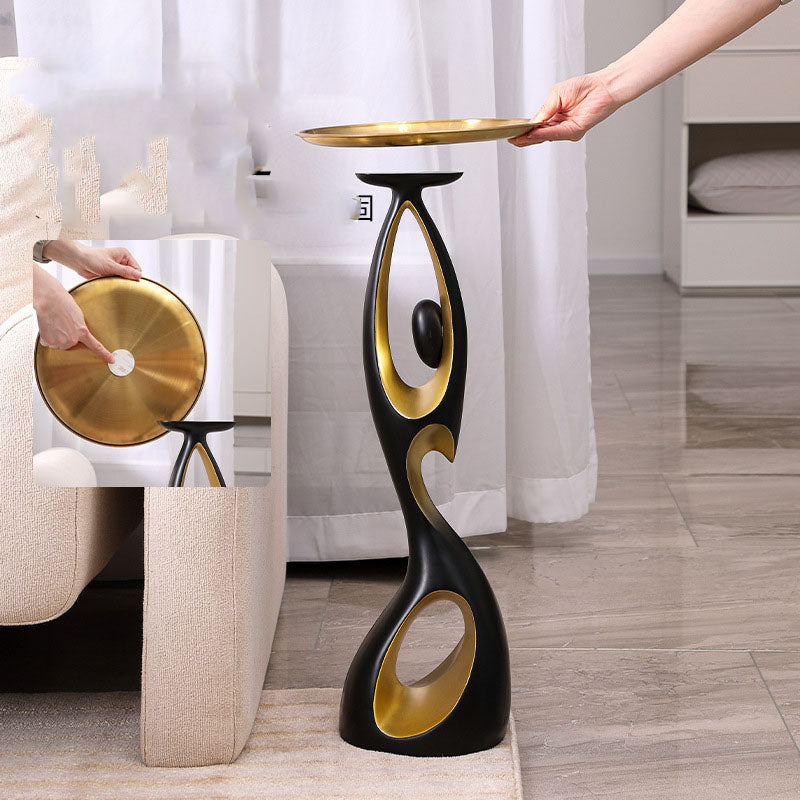 Simple and modern large floor to ceiling decorations